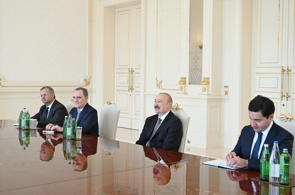 İlham Əliyev Stiv Deynsi qəbul etdi - FOTO