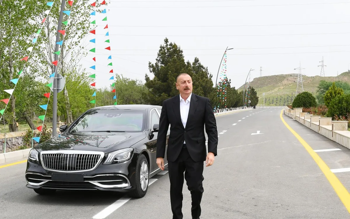 “Belə avtomobillə heç yerə getmərəm”