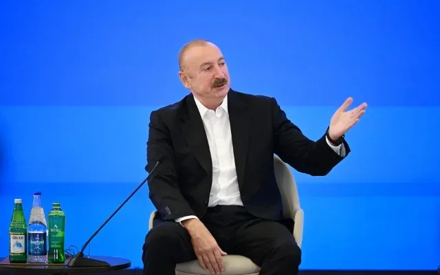 Ölkəsinə qayıtmaqda çətinlik çəkən jurnalistə Prezidentdən təklif