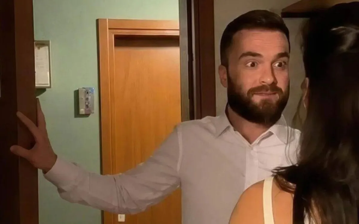 Qadın turist rus dilində danışdığı üçün döyüldü - VİDEO