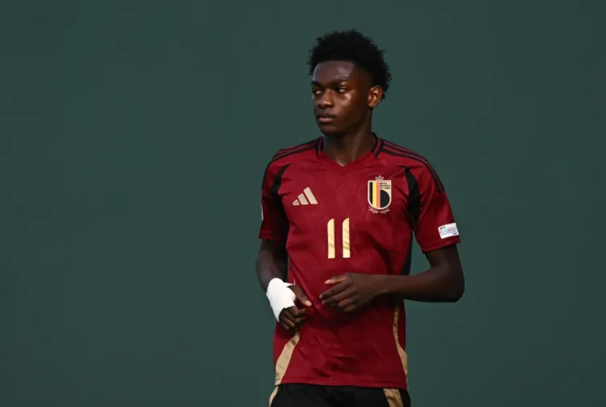 Barselona 18 yaşlı futbolçu aldı