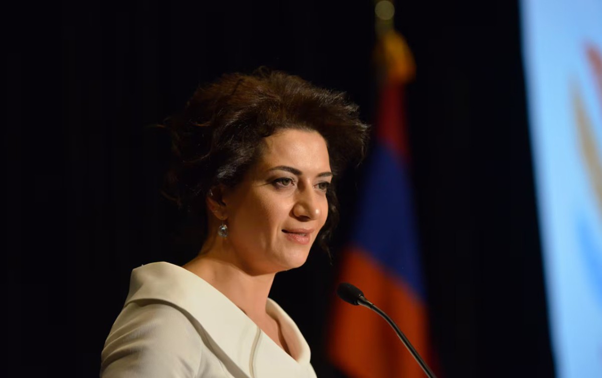 Paşinyanın xanımını təhdid etdilər