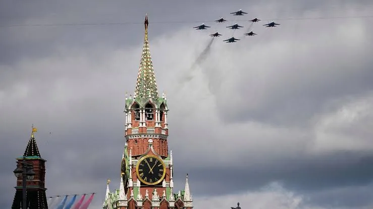 Moskva hədəfdə: Kiyev 390 dronla hücum edib