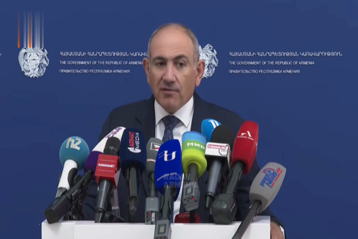 Paşinyan: Müdafiə və Daxili İşlər nazirləri dəyişməyəcək