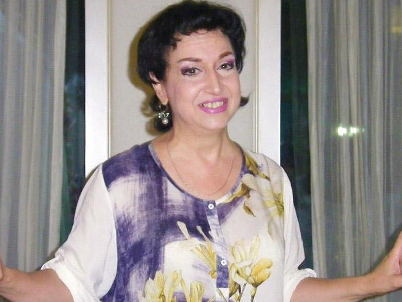 Ruhəngiz Musəvi həyat yoldaşının qadağasından danışdı