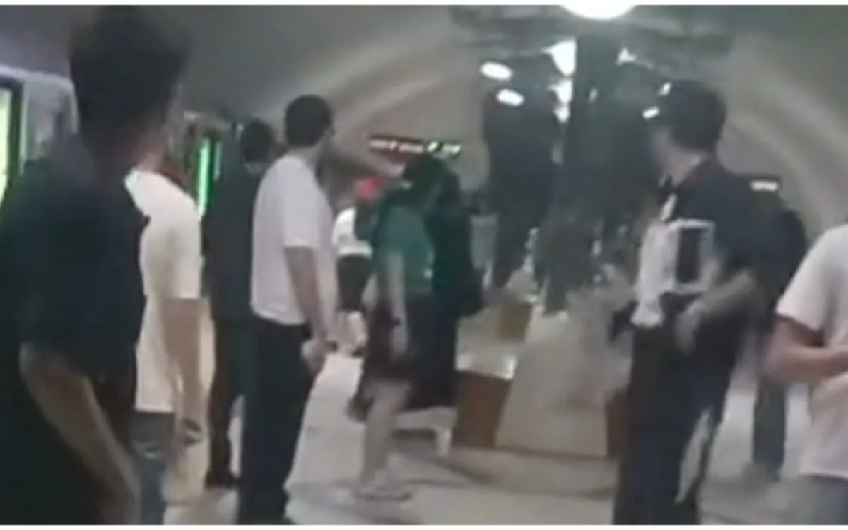 Metronun bu stansiyasında qatarların hərəkəti dayandı - AÇIQLAMA