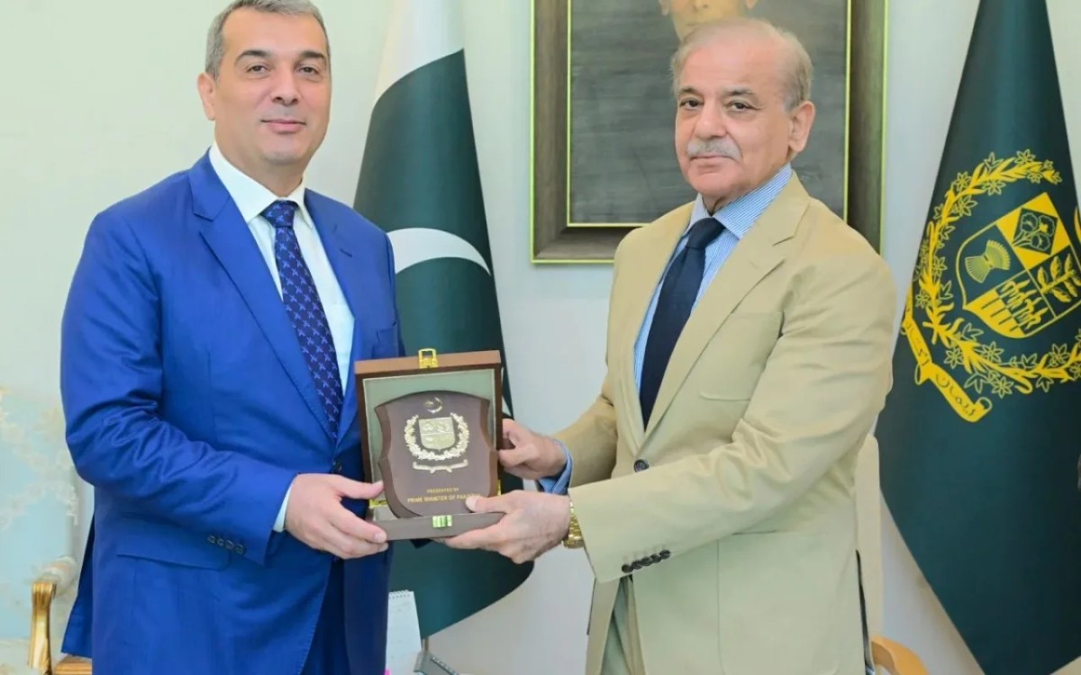 Pakistandakı səfirimiz diplomatik missiyasını başa çatdırır