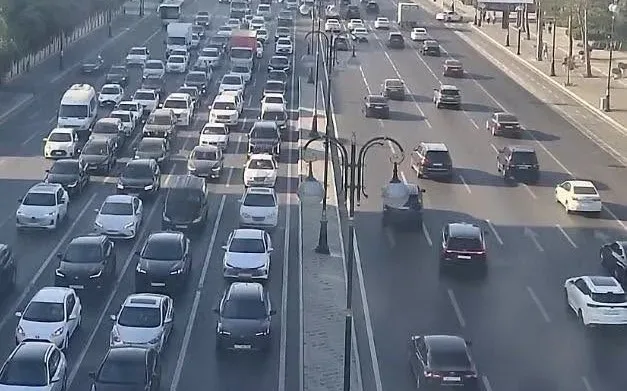 Hazırda bu yollarda sıxlıq var - SİYAHI