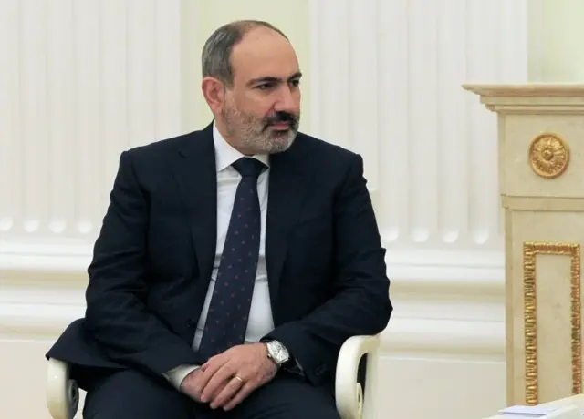 Paşinyan Ermənistan dəmir yollarının Rusiya idarəçiliyindən çıxarılacağını açıqladı