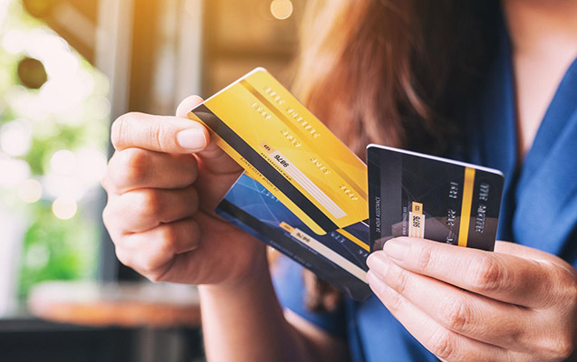 Kartla köçürməni qohuma etdiyimizi - Bank necə müəyyən edəcək?