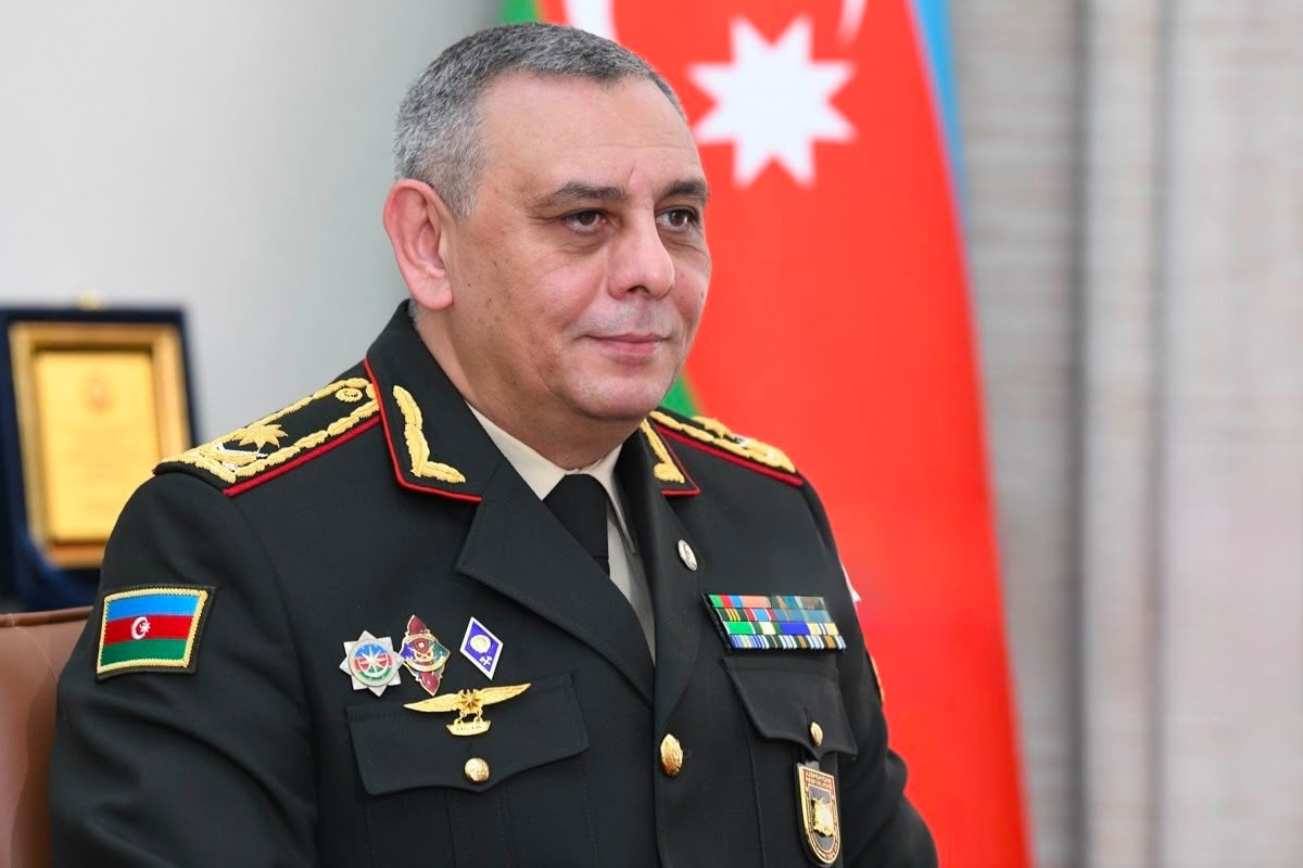 General onu işdən çıxardı