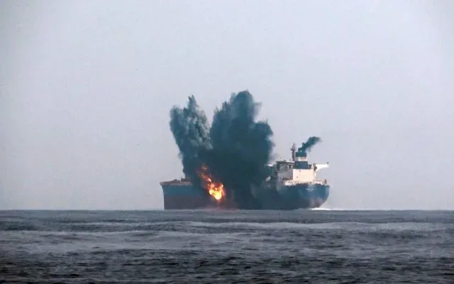 Husilər Səudiyyə tankerini vurdular