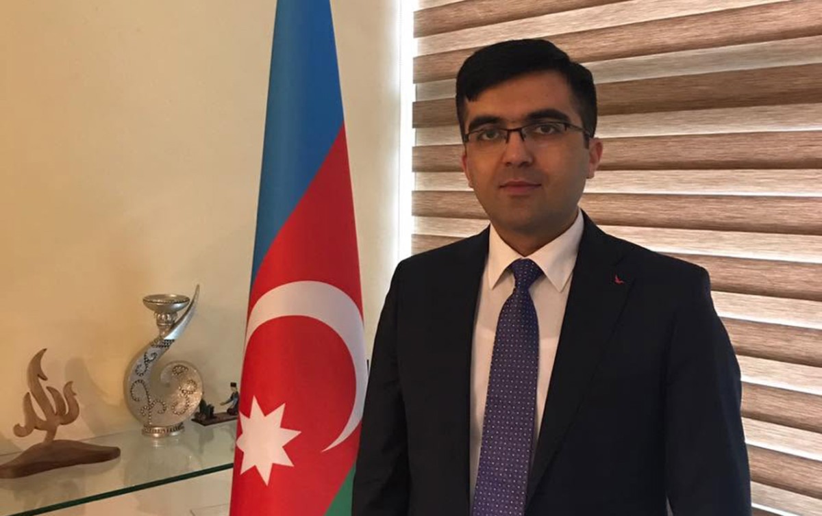 Dalaşanları ayırarkən öldürülən Azər vəkilin qardaşı imiş - FOTO