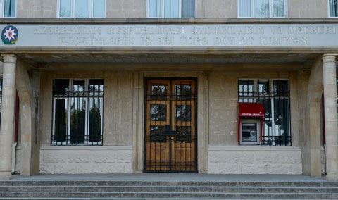 Qaçqınkom köçlə bağlı narazılıqlara cavab verdi
