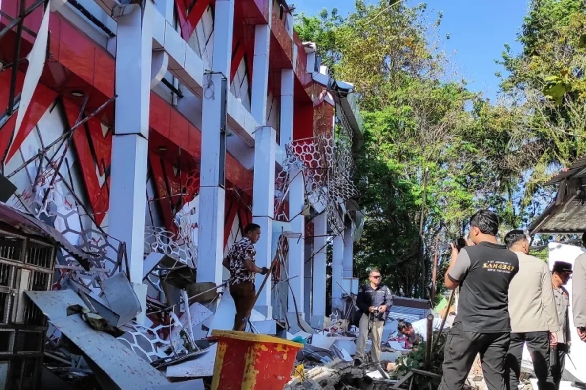 İndoneziyada zəlzələ: ölənlərin sayı 47-yə çatıb - YENİLƏNİB
