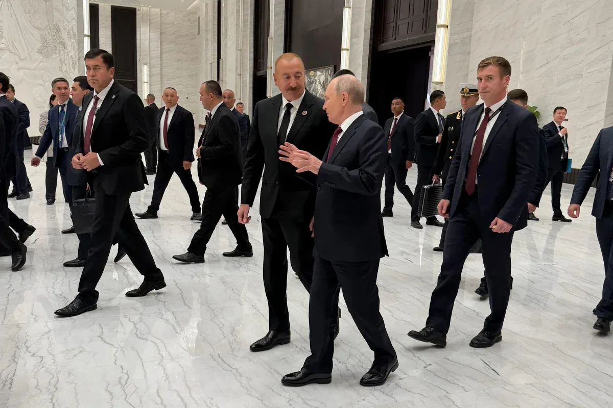 İlham Əliyev Bişkekdə Vladimir Putin ilə söhbət etdi