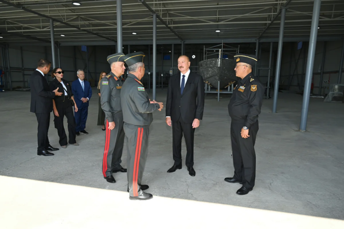 Prezident İlham Əliyev və xanımı Hərbi Dəniz Qüvvələrində olublar - FOTOLAR