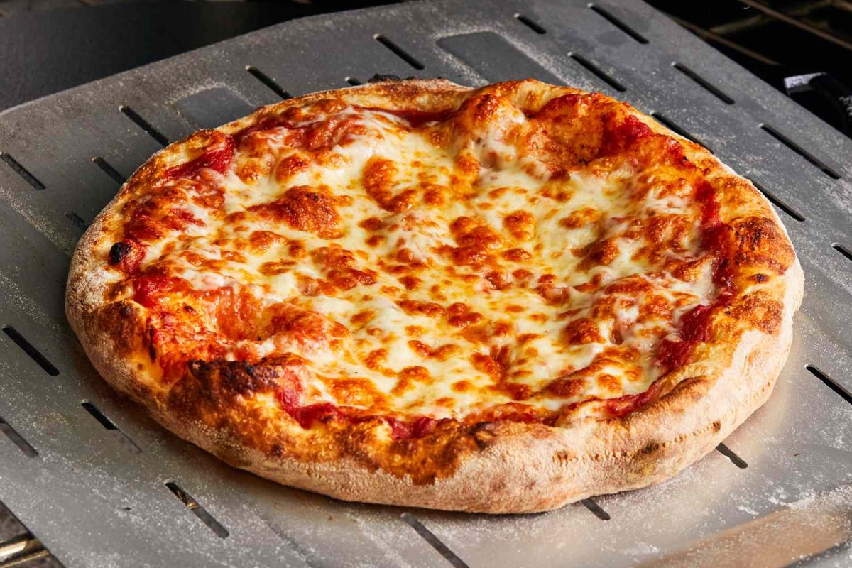 Yüzlərlə pizza sifariş verdi, saxlanıldı