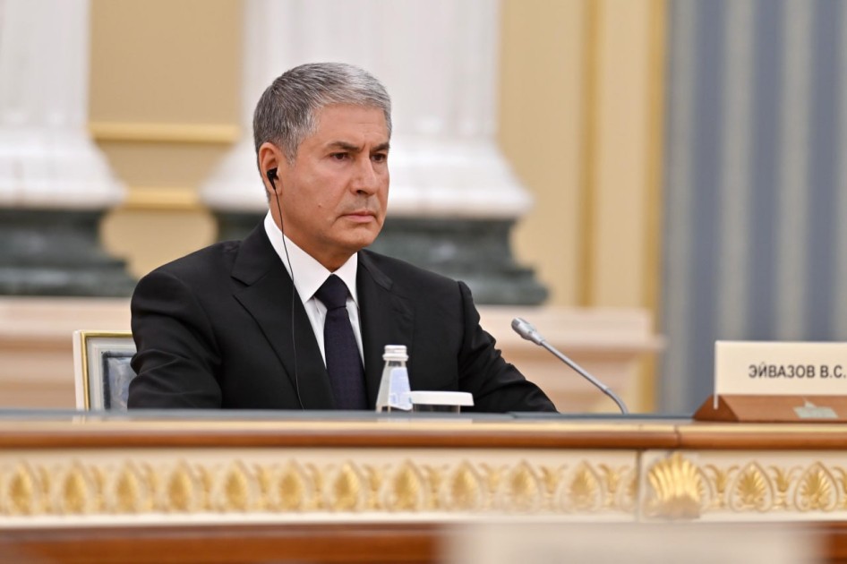Qazaxıstan Prezidenti türk dövlətlərinin daxili işlər nazirləri ilə görüşdü - FOTO