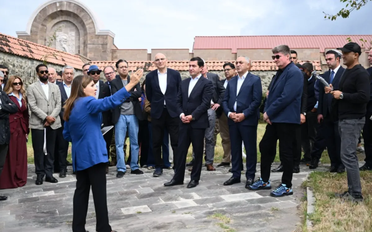 Diplomatlar Gəncəsər monastırında - FOTOLAR