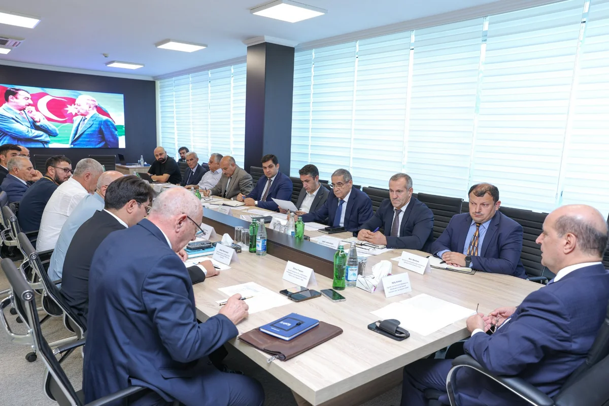 Şirvan suvarma kanalının yenidən qurulması üzrə işçi qrupunun növbəti iclası keçirilib