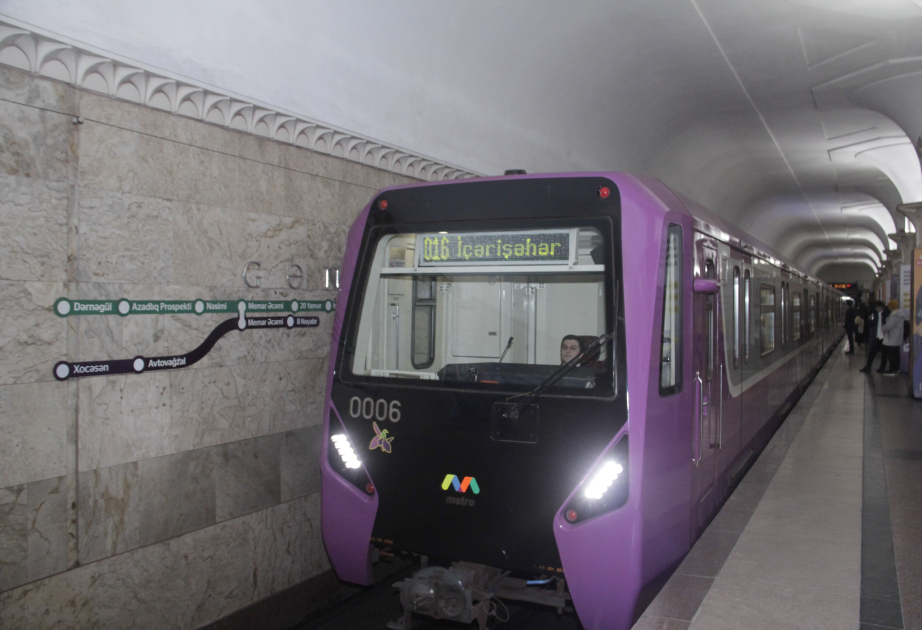 Metrodakı problem aradan qaldırıldı - YENİLƏNİB