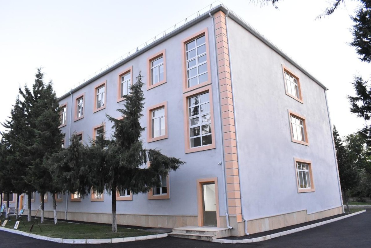 Zaqatalada əsaslı təmir olunan gimnaziyanın açılışı oldu - FOTOLAR