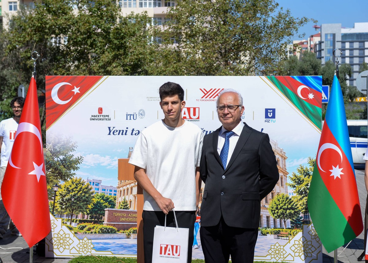 Türkiyə-Azərbaycan Universitetində Bilik Günü qeyd olundu - FOTOLAR
