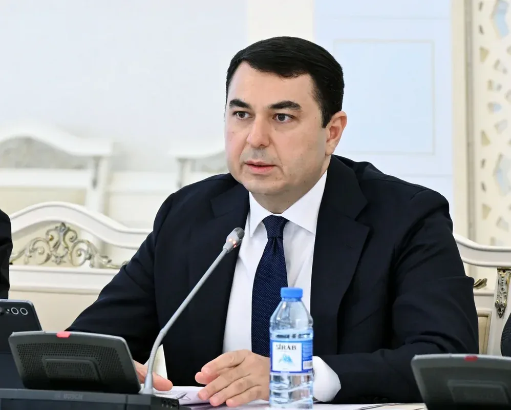 Yeni tikililər tarixi binalar və abidələr üçün təhlükə yaradır?