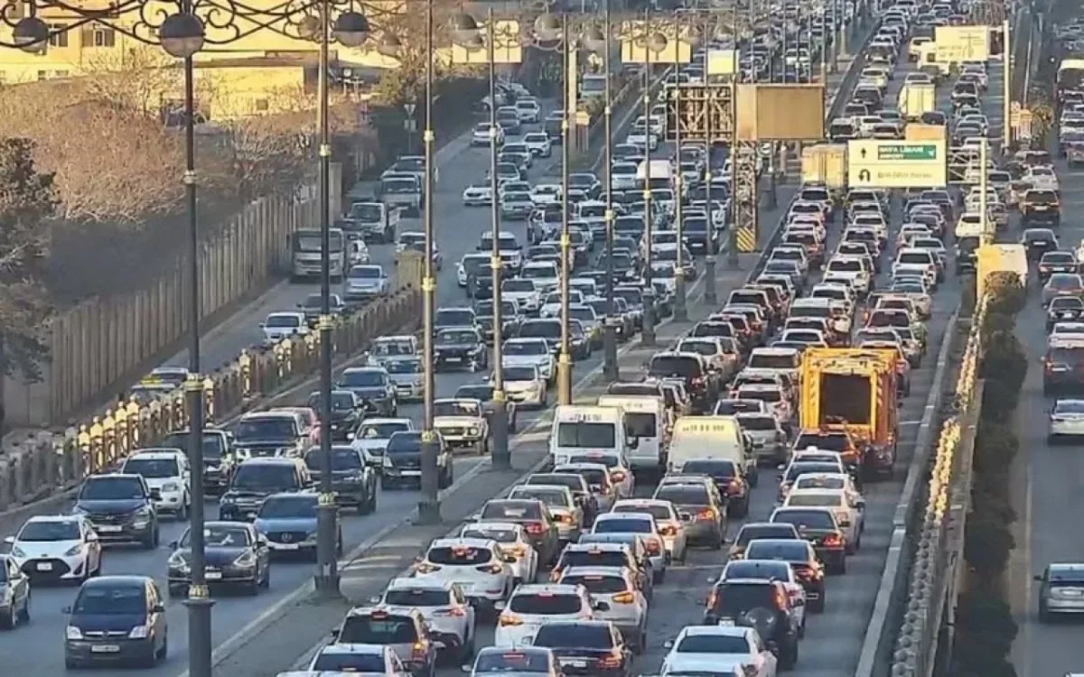 Hazırda sıxlıq olan yollar - SİYAHI