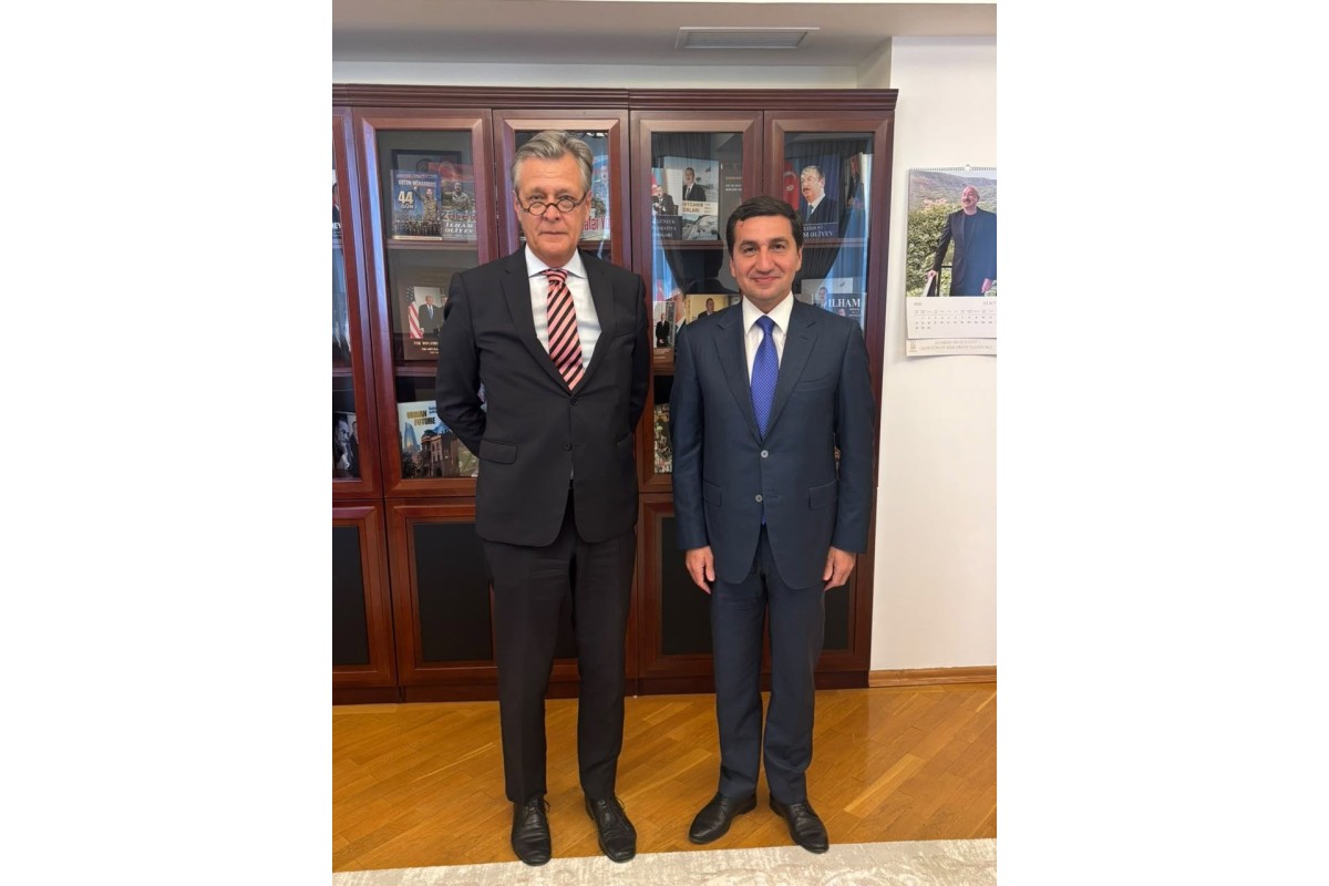 Hikmət Hacıyev Almaniya səfiri ilə görüşdü