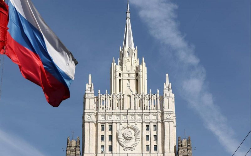 Moskva Londonu HƏDƏLƏDİ
