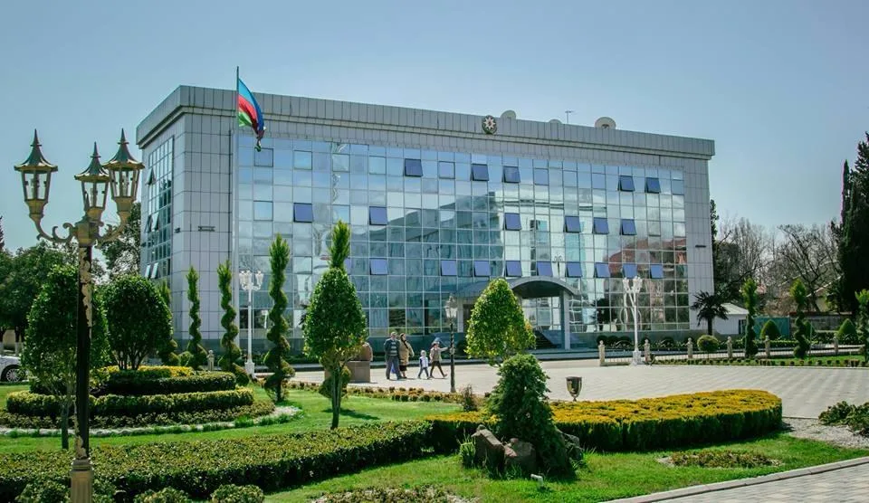 Lənkəran Şəhər İcra Hakimiyyəti məhkəməyə verildi