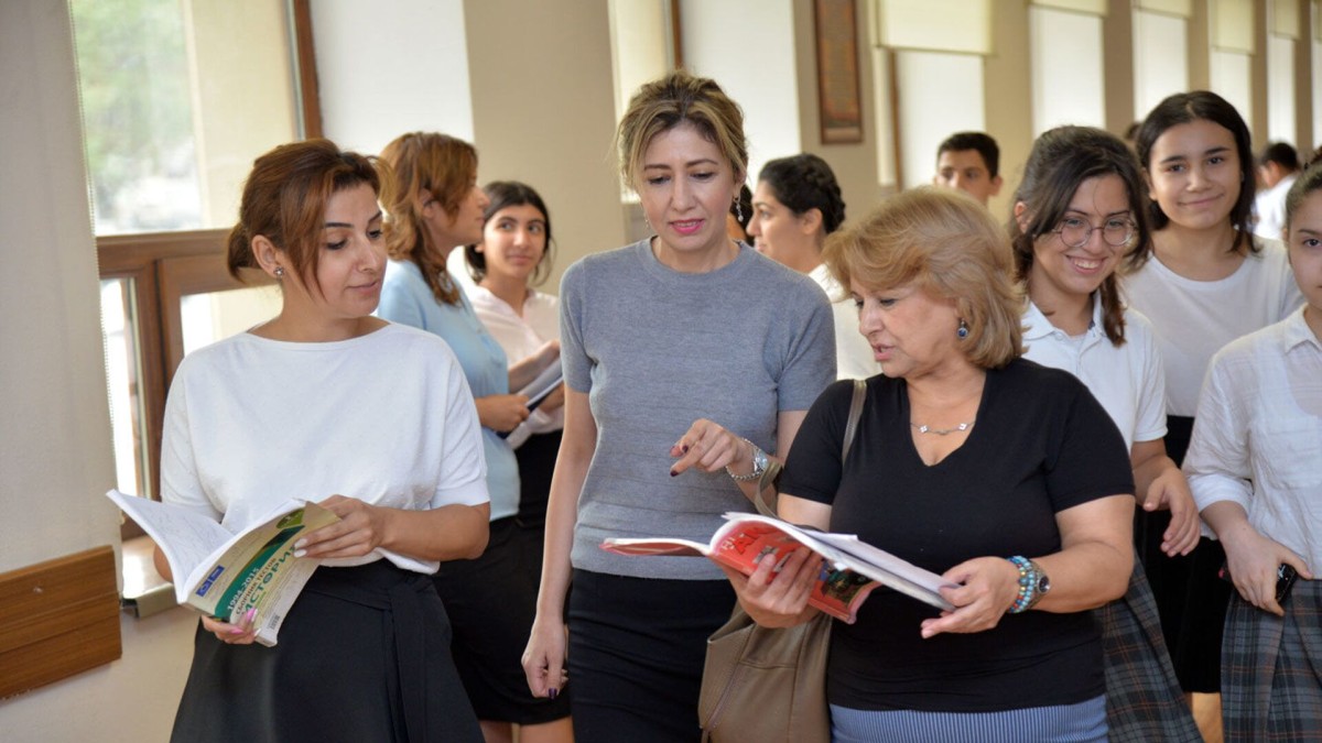 Tamştatlı müəllim modeli təhsilə nə qatacaq? - Ekspert AÇIQLADI