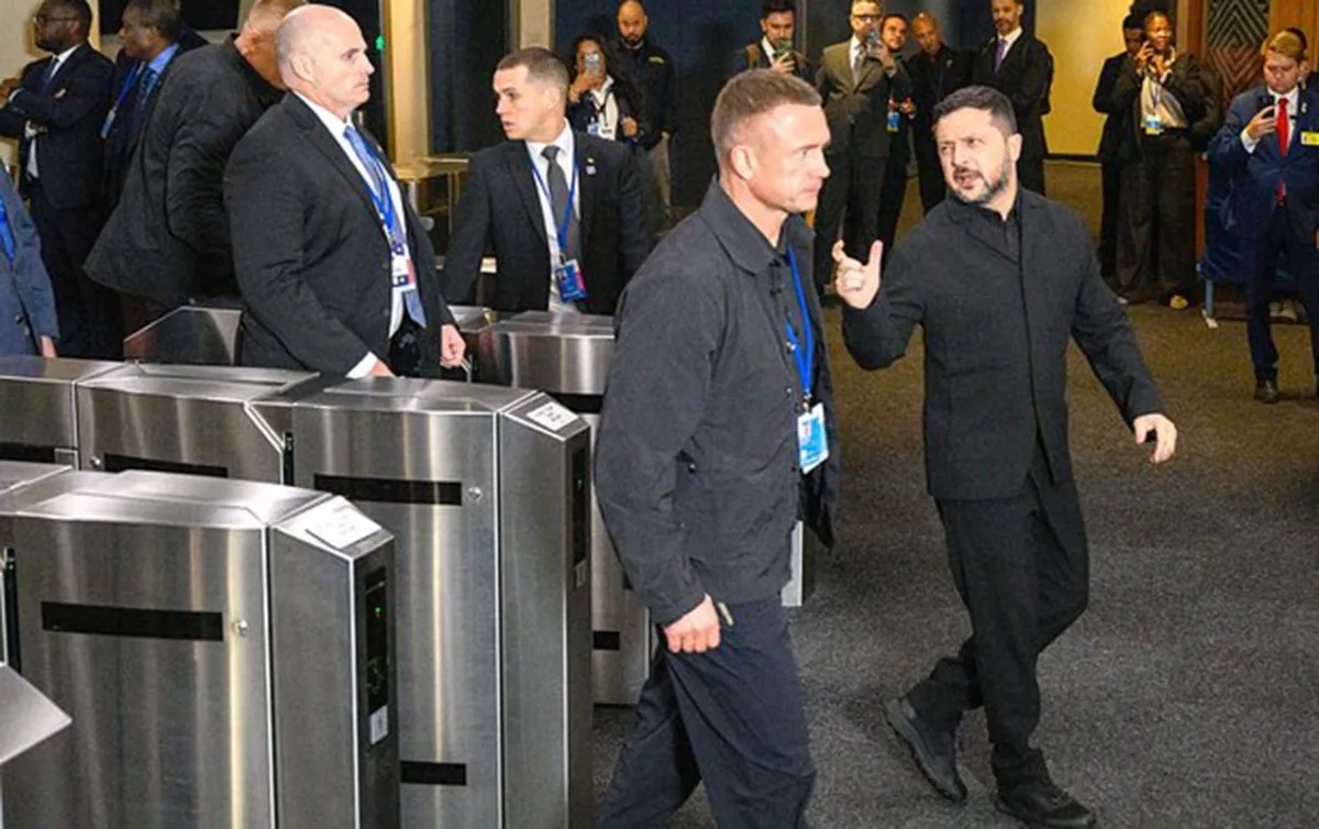 Zelenski BMT-nin mənzil-qərargahına belə getdi - FOTO