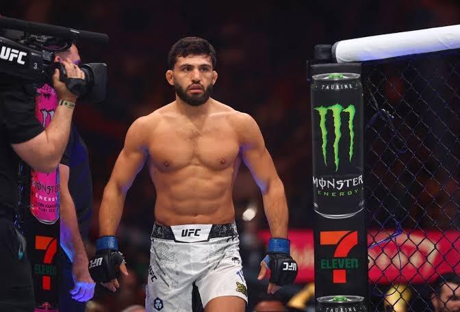 Erməni idmançı UFC-dən kənarlaşdırıldı