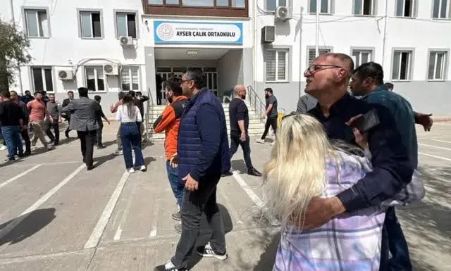 Türkiyədə məktəbə silahlı hücum olub, yaralılar var
