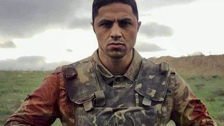 Muxtar Qasımlıya elə şərh yazmışdı ki: "Yer üzündə bir sən qalsan..."