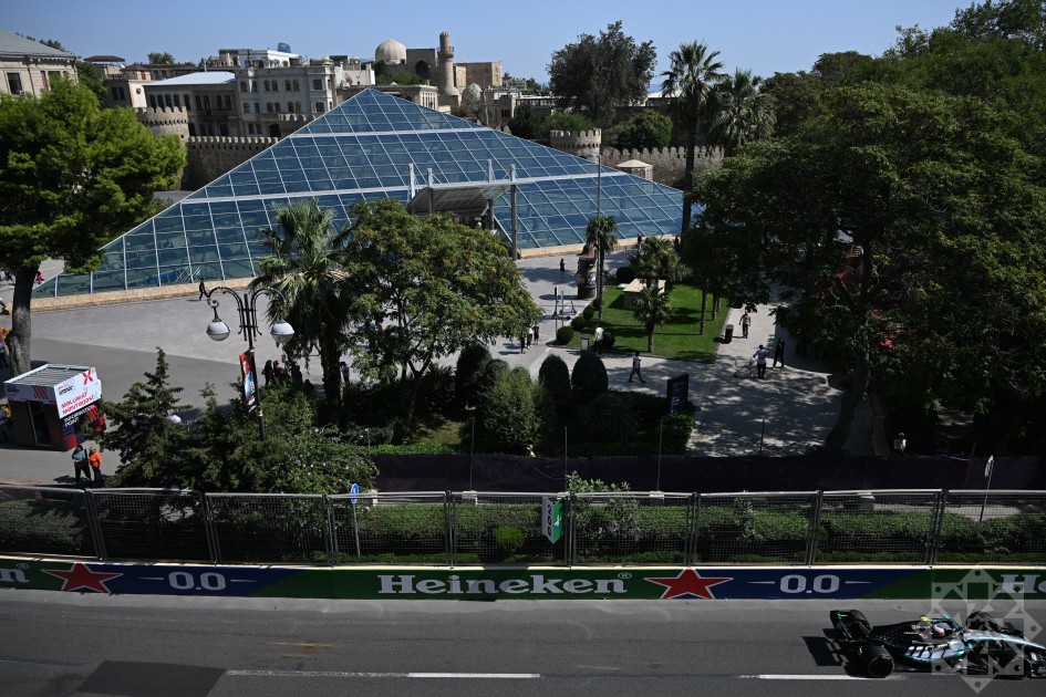 Formula 1 Azərbaycan Qran-Prisinin ilk günündən FOTOLAR