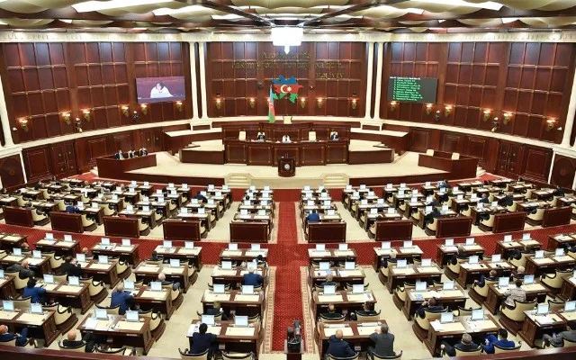 Prezident qanunu imzalamadan Milli Məclisə geri qaytardı - Səbəbi açıqlandı