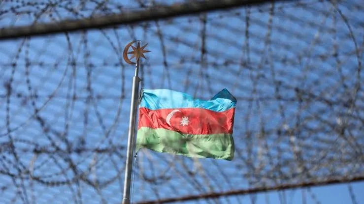 Əfv qərarı və Fransa vətəndaşının azadlığa buraxılması Qərbə mesajdırmı?