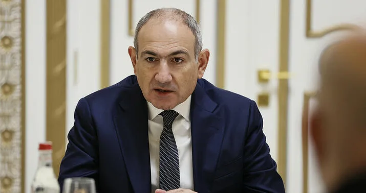 Paşinyanın ofisinə 260 min dollar ayrıldı