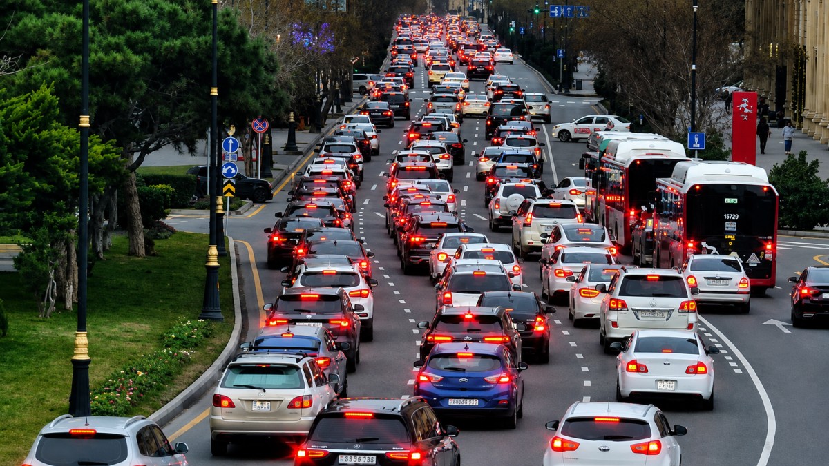 Bakıda tıxac olan yollar - SİYAHI