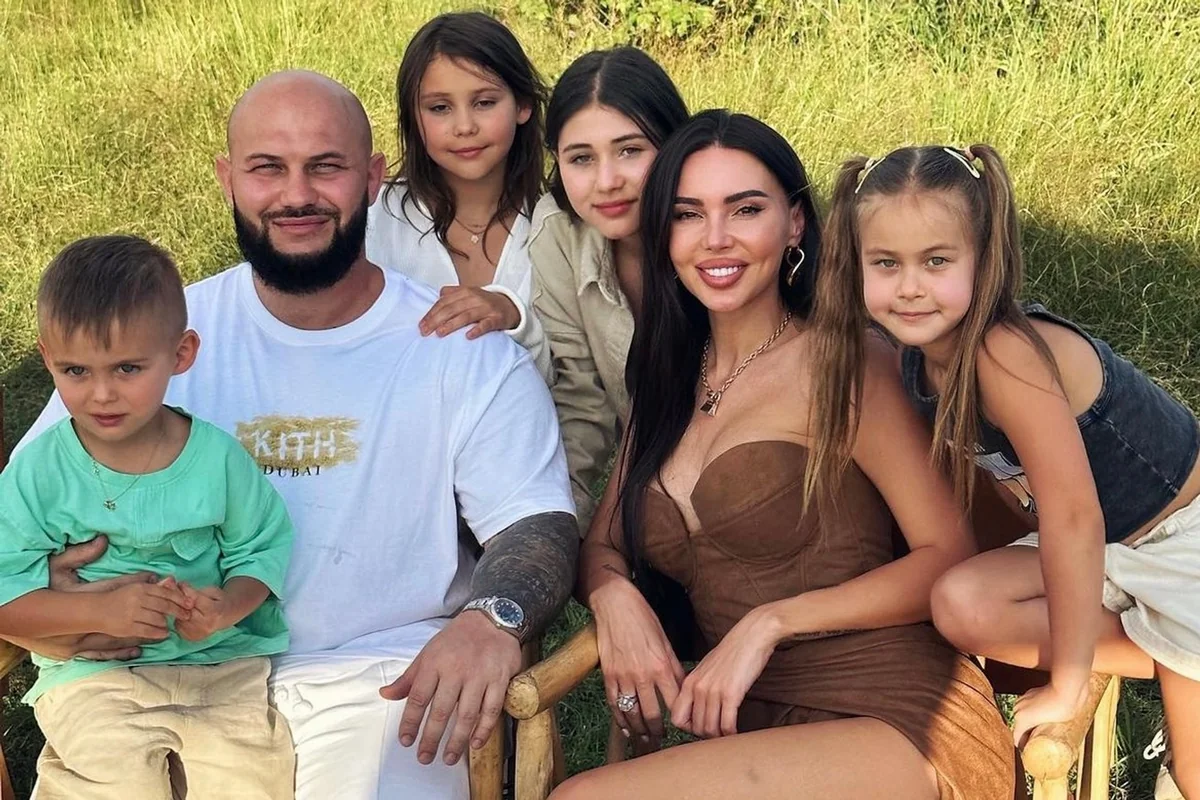 Uşaqlarının gözü qarşısında silah istifadə edən reper məhkəməyə verildi