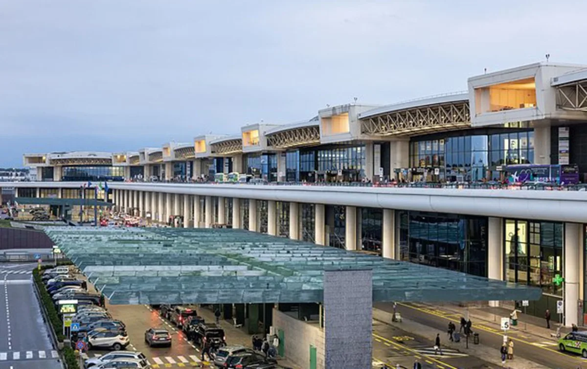 Həmin hava limanına Berluskoninin adı verildi