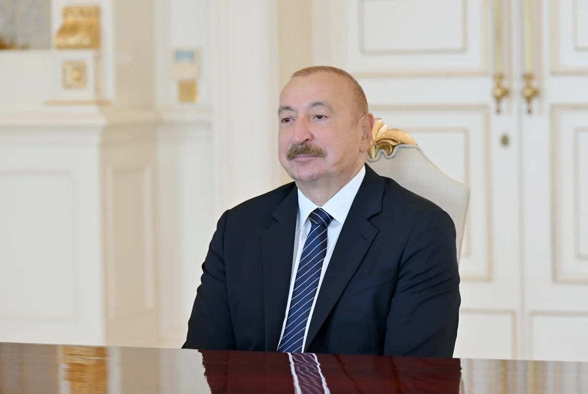 Prezident daha bir QƏBUL KEÇİRDİ
