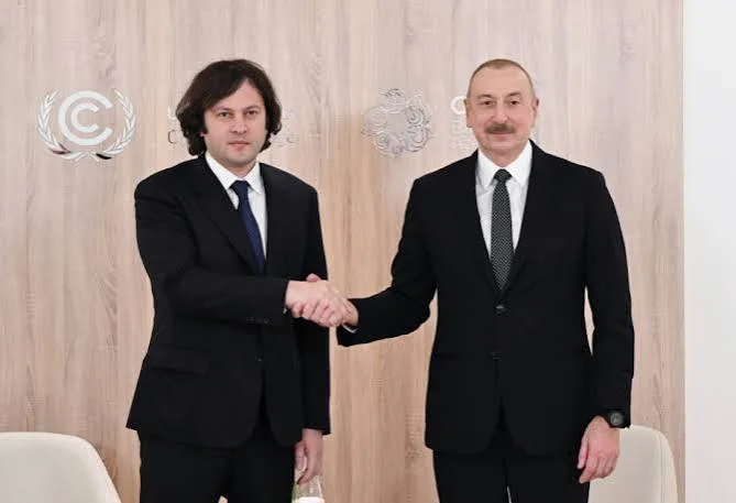 Prezident Kobaxidzeyə zəng etdi