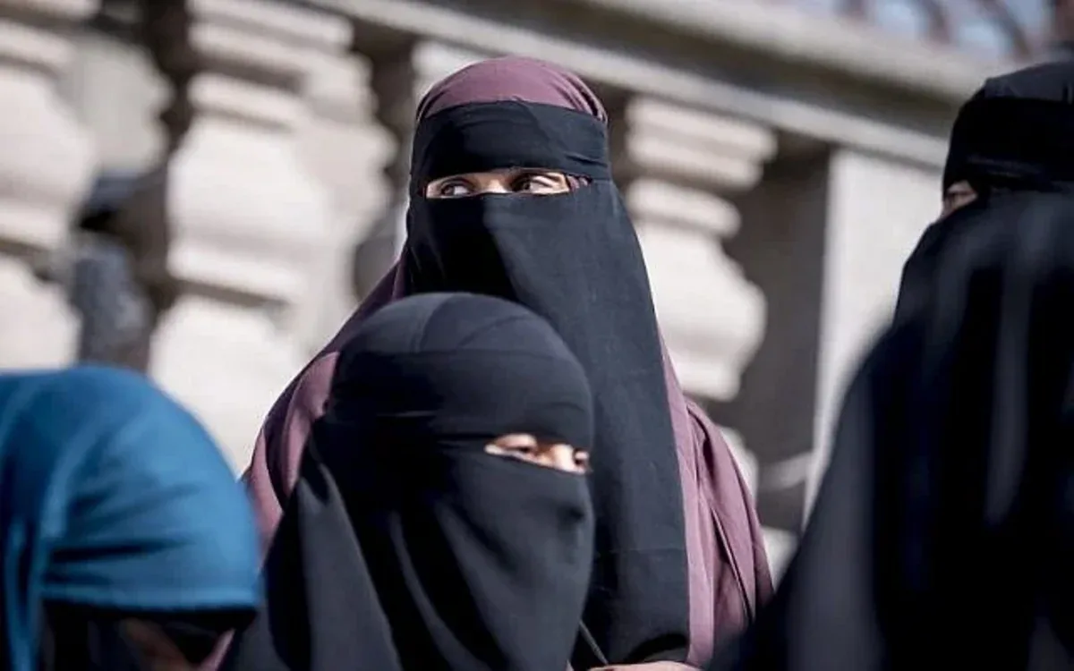 Niqab qadağan edildi - Bu ölkənin məktəblərində
