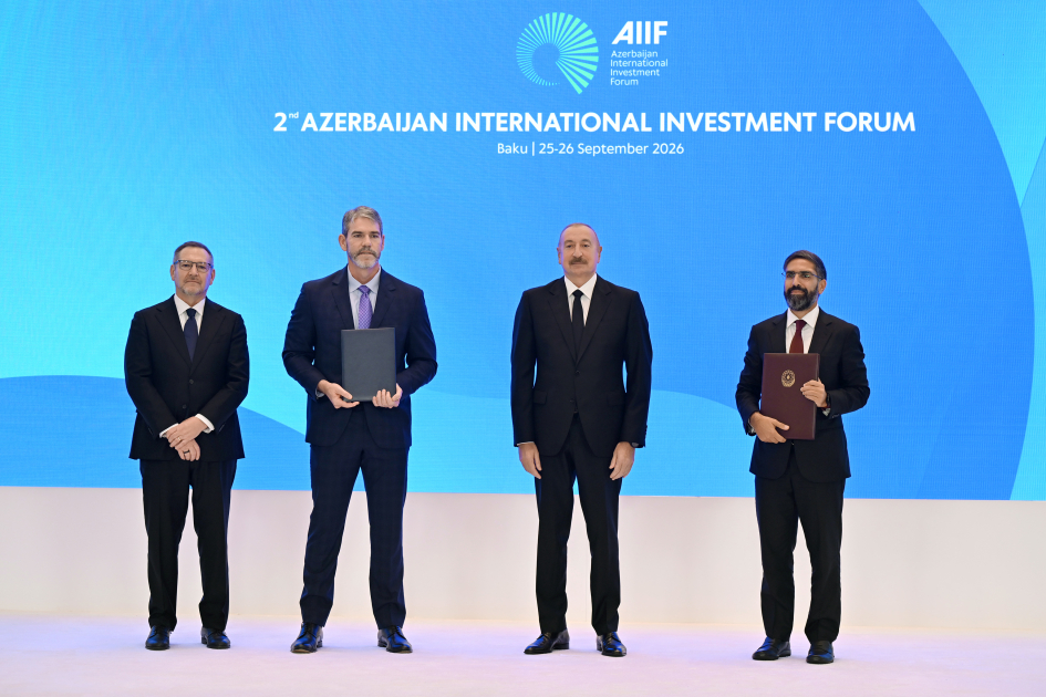 II Azərbaycan Beynəlxalq İnvestisiya Forumunda imzalanmış sənədlər mübadilə edilib - YENİLƏNİB