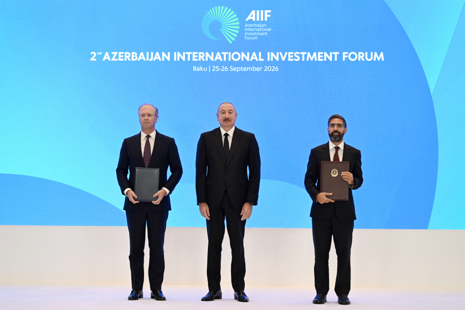 II Azərbaycan Beynəlxalq İnvestisiya Forumunda imzalanmış sənədlər mübadilə edilib - YENİLƏNİB